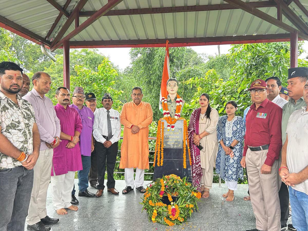 शहीद संदीप थापा की शहादत को किया नमन