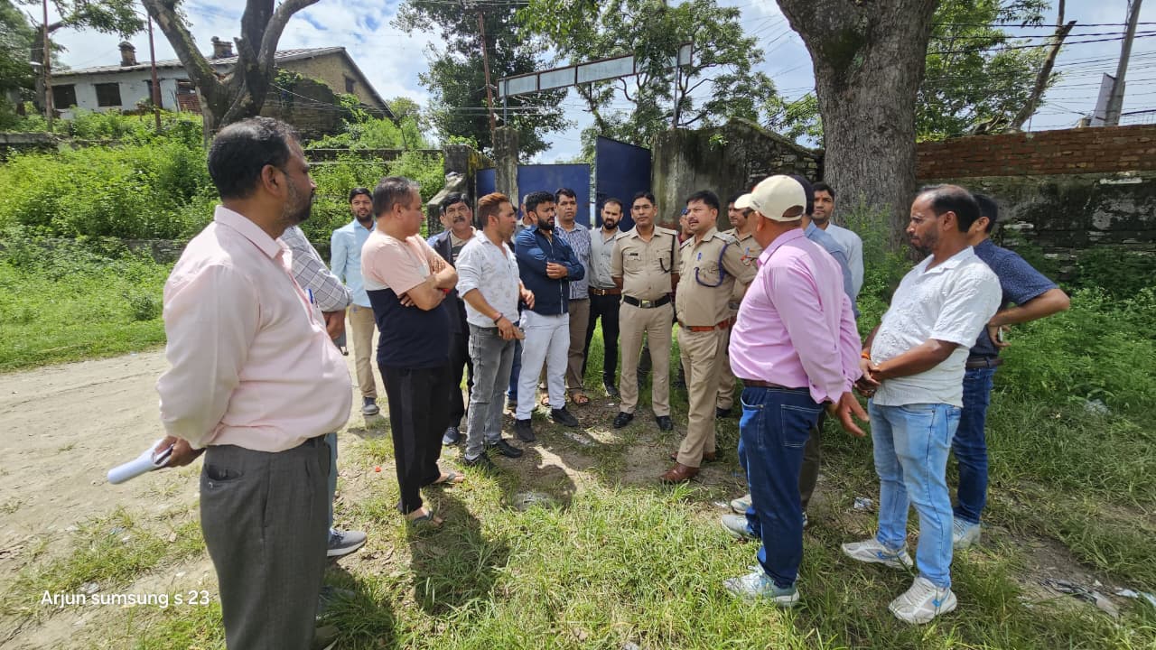 पौड़ी में शिक्षकों के कार्यबहिष्कार से पठन-पाठन प्रभावित