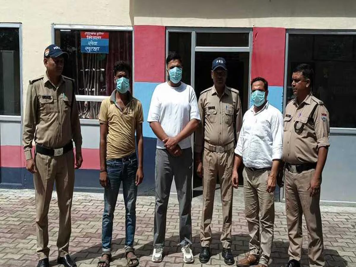 राशन की आड़ में पशु तस्करी करने वाले तीन गिरफ्तार