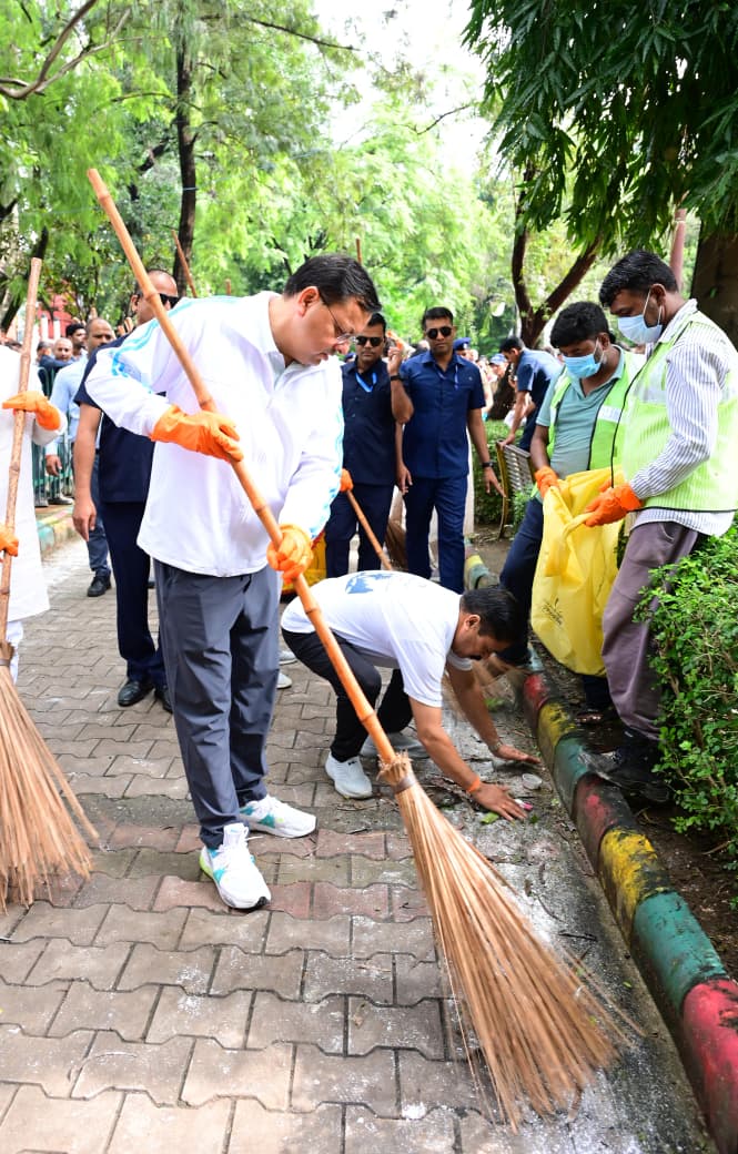 मुख्यमंत्री धामी ने किया स्वच्छ उत्सव - 2025 कार्यक्रम का शुभारंभ
