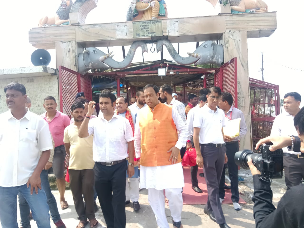 बीकेटीसी अध्यक्ष हेमंत द्विवेदी ने  किया मां चंडी देवी मंदिर में व्यवस्थाओं का निरीक्षण