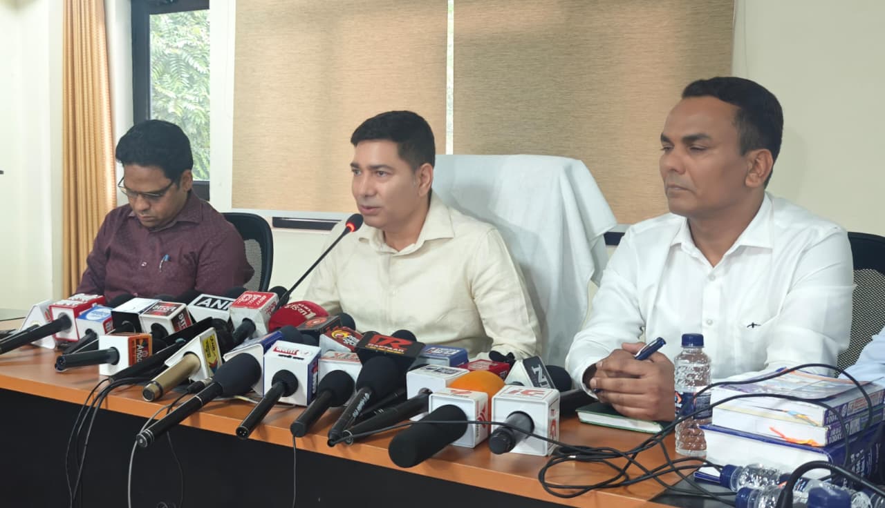 बच्चों की सुरक्षा सर्वोच्च , प्रतिबंधित कफ सिरप के खिलाफ उत्तराखंड में सघन अभियान